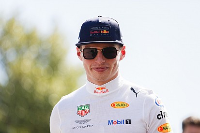Verstappen fears Melbourne straights "painful" for Red Bull