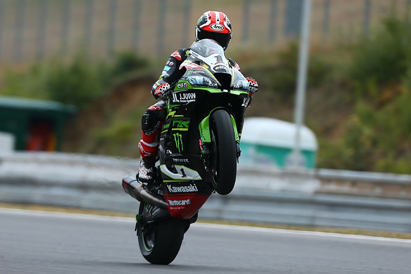 Brno, Gara 1: Jonathan Rea vince e batte il record di Fogarty, è lui il nuovo re della SBK!