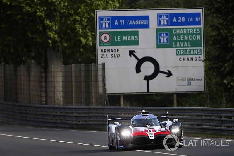 Le Mans Test: Alonso houdt Toyota op kop