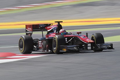 Matsushita se lleva la victoria tras un error de Latifi