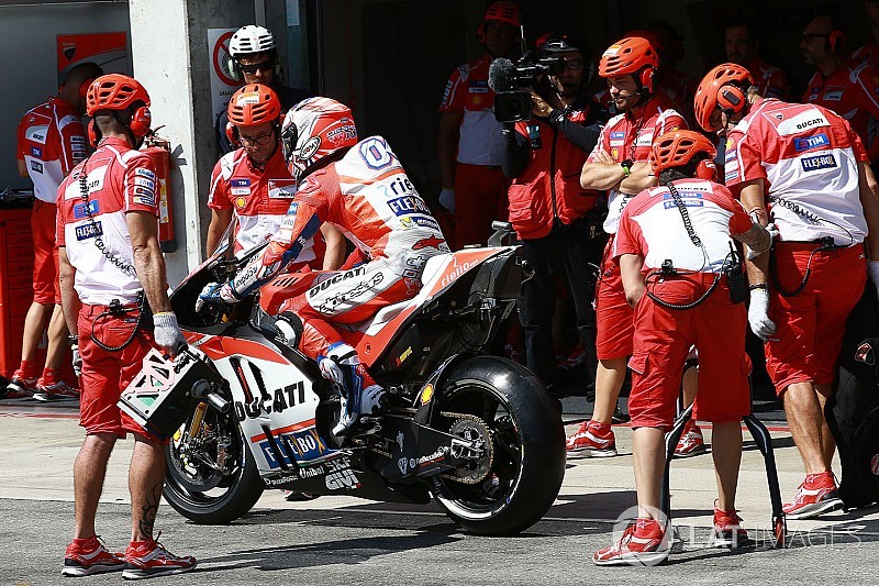 MotoGP: i limiti di velocità in pit lane diminuiti da 60 a 40 km/h