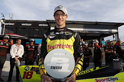 Bourdais frustra Penske e larga na pole; Kanaan é 9º