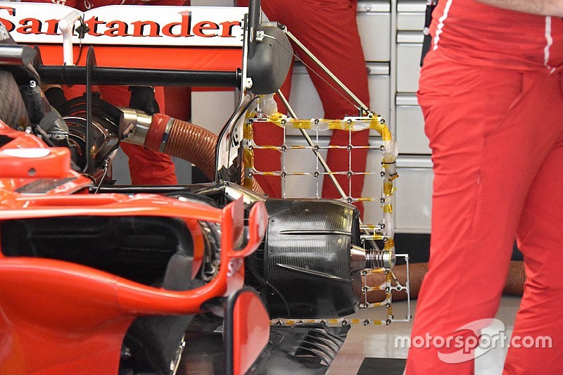A Ferrarira, a Mercedesre és a Red Bullra is felkerült a