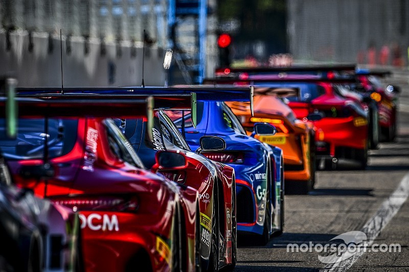 Video: Startcrash bei Blancpain-GT-Auftakt 2017 in Monza