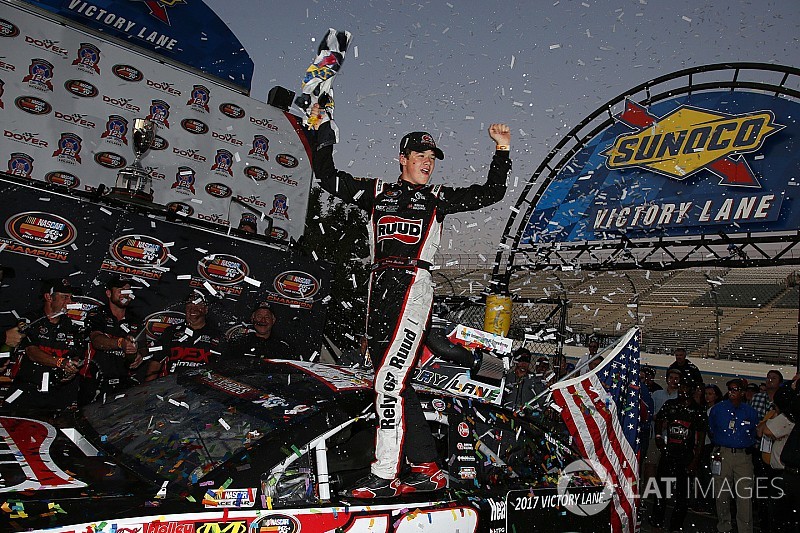 Harrison Burton crowned 2017 NASCAR K&N Pro East champion