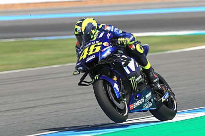 Mesmo perdendo pole, Rossi se anima com bom ritmo