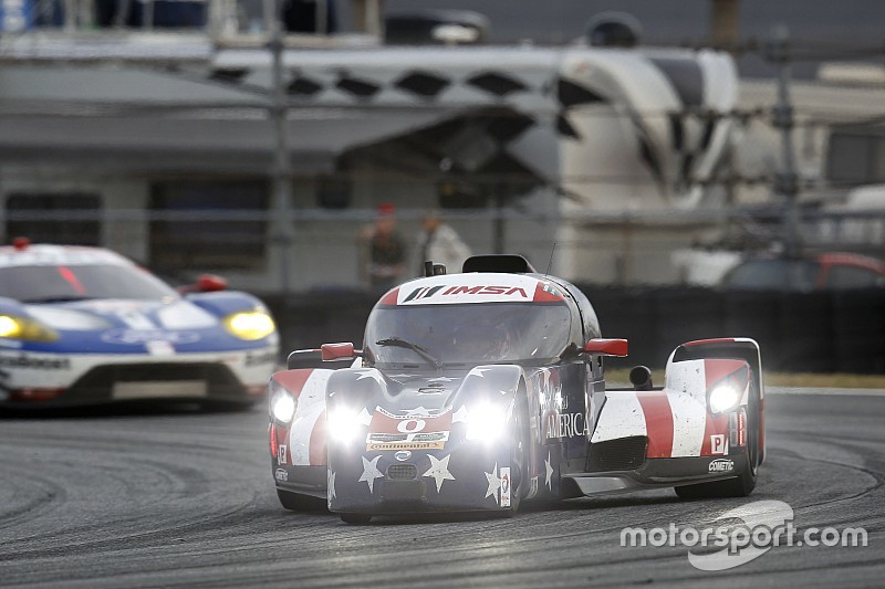 戴通纳24小时:DeltaWing第四小时遭遇大事故