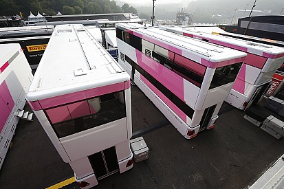 Csupasz Force India a Belga Nagydíjon: képek Spa-ból