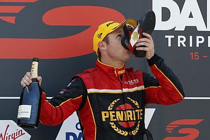 Reynolds 'pulled his socks up' after teammate scare