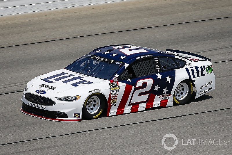 Brad Keselowski fue el mejor en la práctica final en Chicagoland