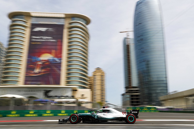 Аналіз п’ятниці: Mercedes приховує темп, а Red Bull швидша за Ferrari