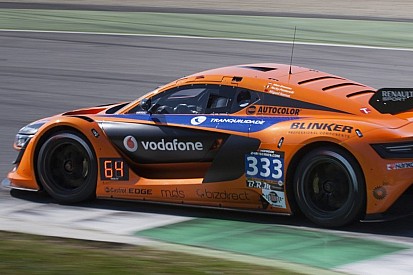 12 Ore del Mugello: trionfa la Renault RS01 del V8 Racing