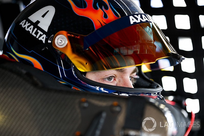 Byron leads laps at Phoenix: