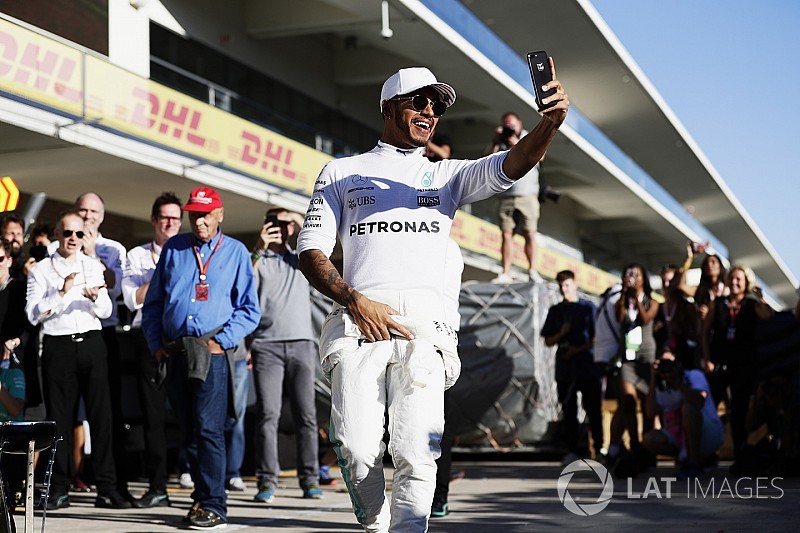 Forgatókönyvek: Hamilton könnyedén világbajnok lehet Mexikóban