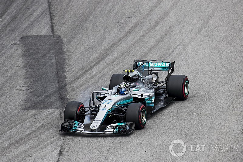 Bottas mindig őszinte magához: „Az autóm jó, vagyis fejlődnöm kell”