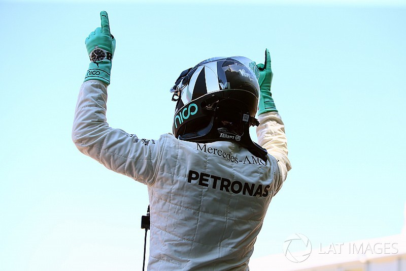 Rosberg kihívta Federert és Obamát is