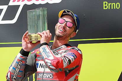 MotoGP Brno: Dovizioso wint titanenstrijd, Lorenzo zorgt voor Ducati 1-2