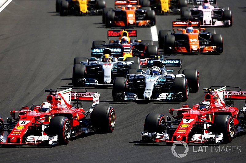 Jos Verstappen: “Zou goed zijn om eens geen Mercedes-rijder als kampioen te hebben”