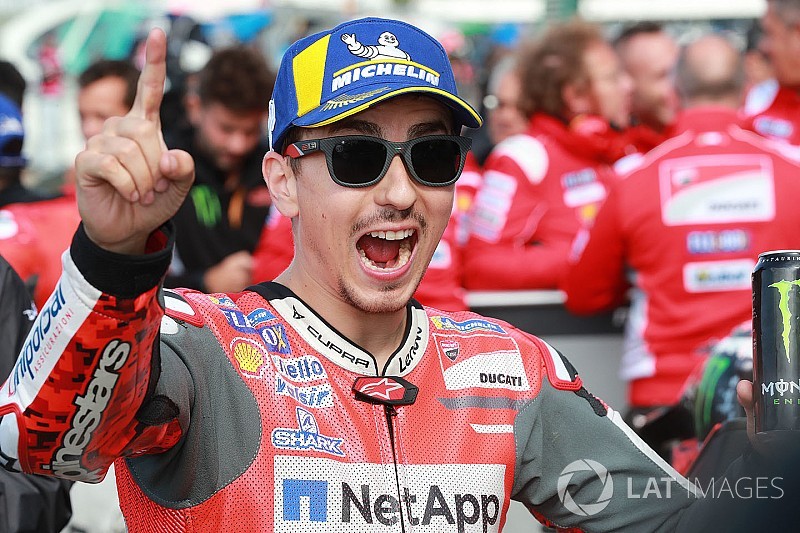 Silverstone MotoGP: Lorenzo grabs pole in rain-soaked shootout