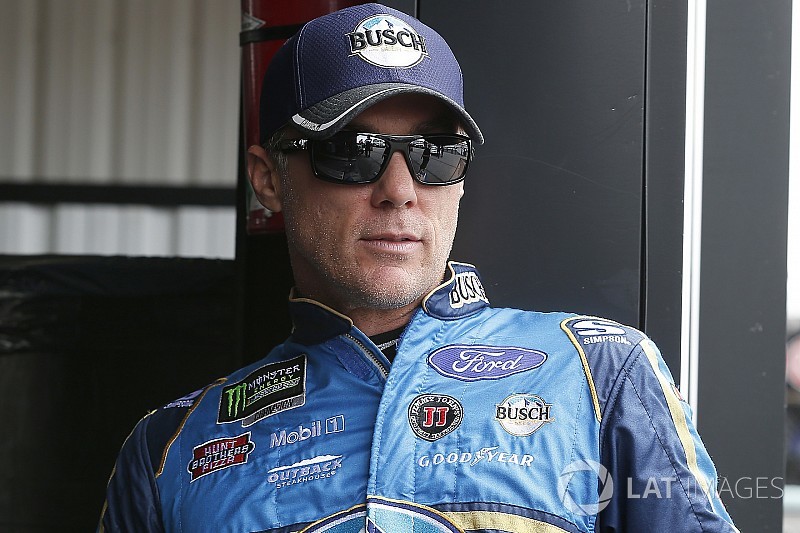 Kevin Harvick: Young racers need to chase