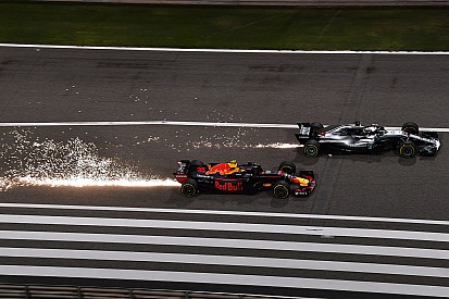 Хемілтон: Red Bull ще не вийшла на рівень Mercedes і Ferrari