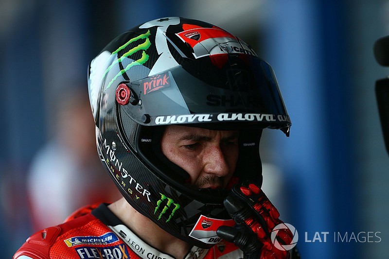 Terlempar dari 20 besar, Lorenzo mengeluh