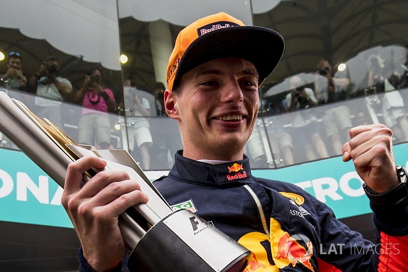 Hősként ünnepelte a Red Bull a hős Verstappent