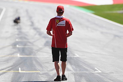 Raikkonen: Vettel/Hamilton olayı umrumda değil
