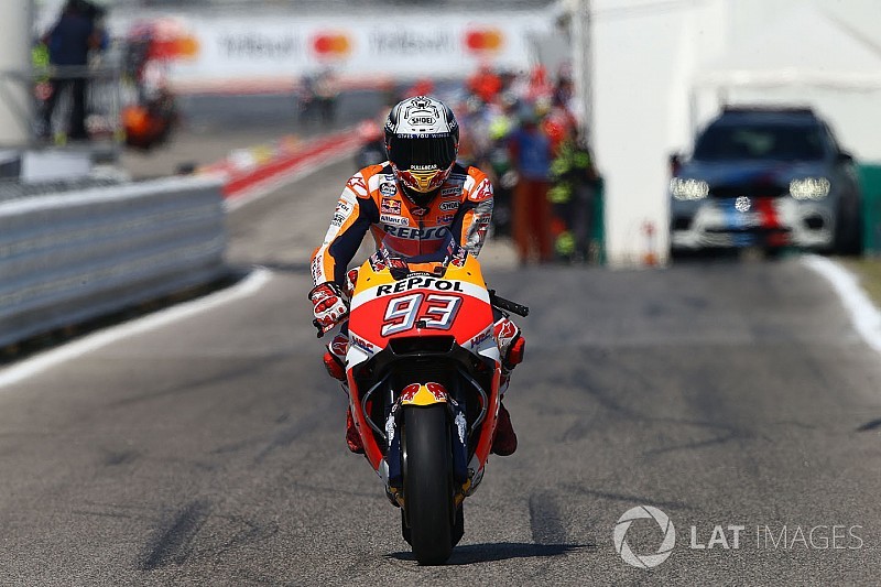 Márquez se irrita com Iannone após toque em Misano