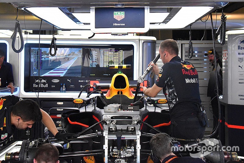 A 2018-as felfüggesztést tesztelte a Red Bull Verstappen autóján
