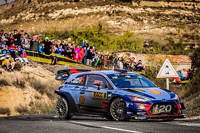 Neuville da el título del WRC por perdido