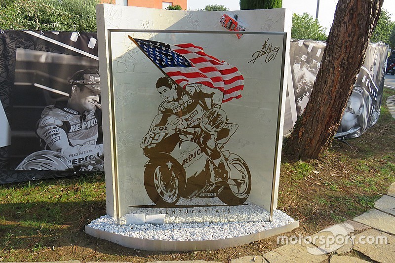 Fotostrecke: Gedenkstätte für Nicky Hayden in Misano