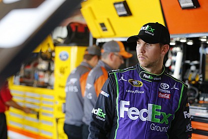 Hamlin si impone su Larson e centra la pole a Richmond