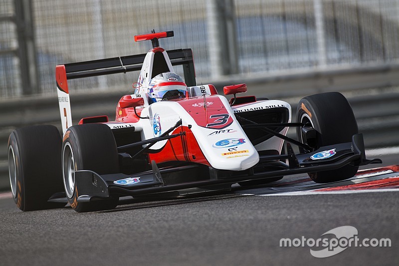 Albon recorta distancias con Leclerc con la pole en Abu Dhabi