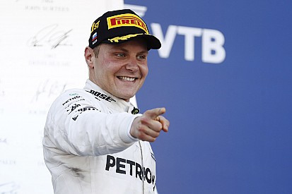 Lauda "énormément surpris" par la victoire de Bottas