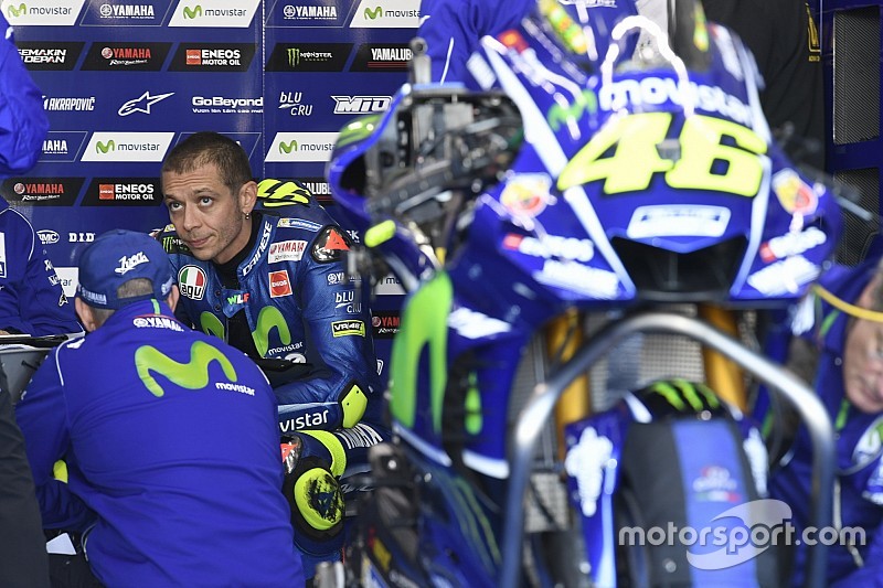 Rossi fala de problemas da Yamaha e revela receio para 2018