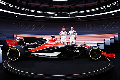 Brown defiende los nuevos colores del McLaren F1
