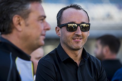 Kubica completes "productive" second Williams test