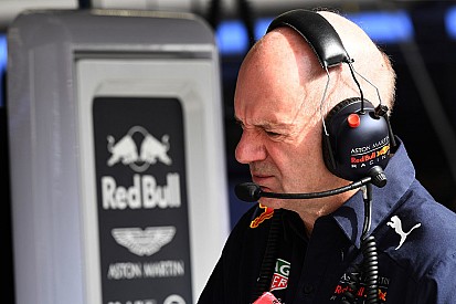 Renault niega que haya intentado fichar a Newey