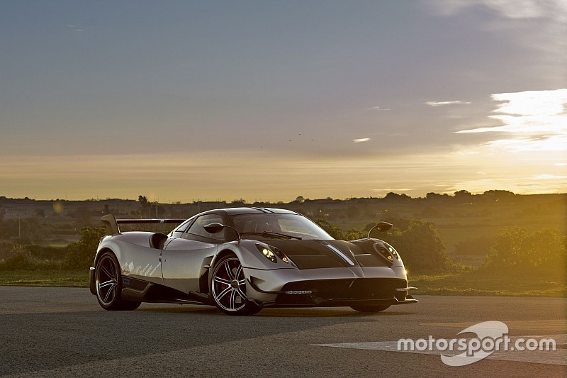 Pagani leeft zich uit op Huayra BC, voert V12 op naar 800 pk