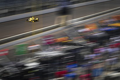Castroneves predice velocidades de 378 km/h con los nuevos motores