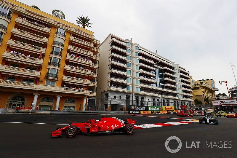 Nach Formschwankungen: Ferrari für Hamilton
