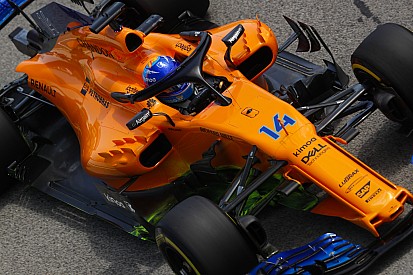 Alonso torce para chuva “virar GP de cabeça para baixo”