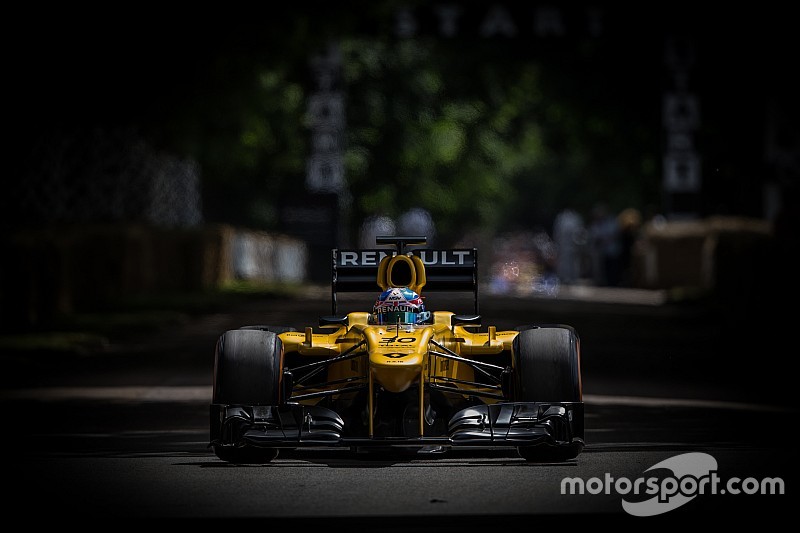 Renault оголосила тур містами Франції на підтримку Гран Прі