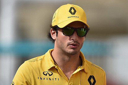 Sainz Jr parabeniza pai por título do Dakar: “Orgulhoso”