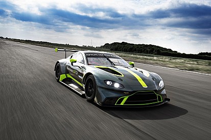 Red Bull і Aston Martin можуть замінити Mercedes у DTM
