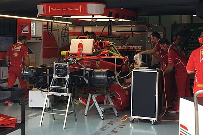 Ferrari поки не з’ясувала причини проблем із мотором Феттеля