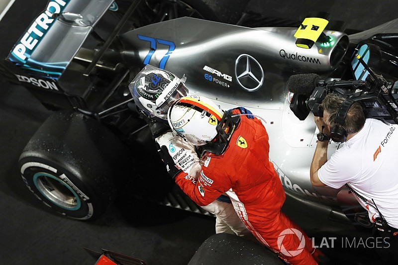 Mercedes diz que demorou para entender estratégia de Vettel