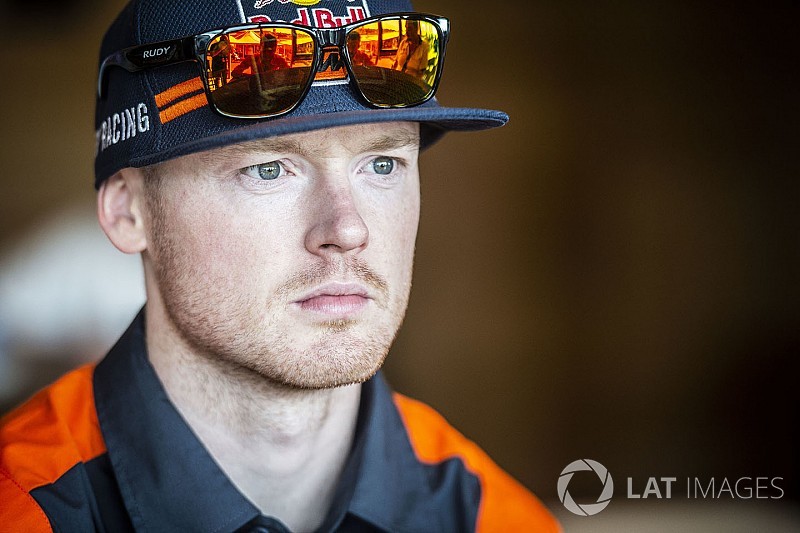 Sem lugar na MotoGP, Smith diz que pode se aposentar
