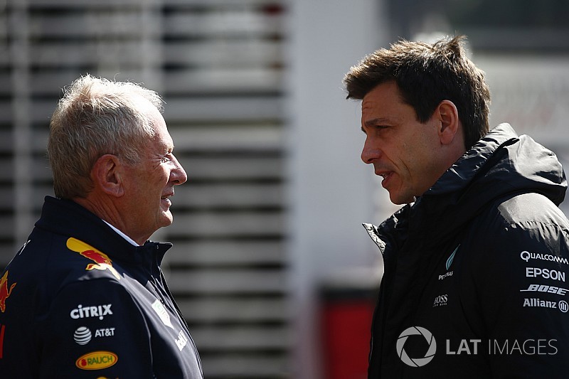 Mercedes defiende su estrategia de contratos en el equipo